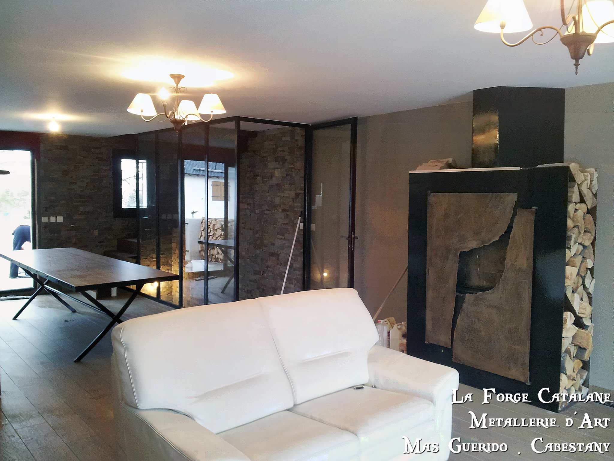 Verriere type ancien atelier en protection tremie Forge Catalane.jpg